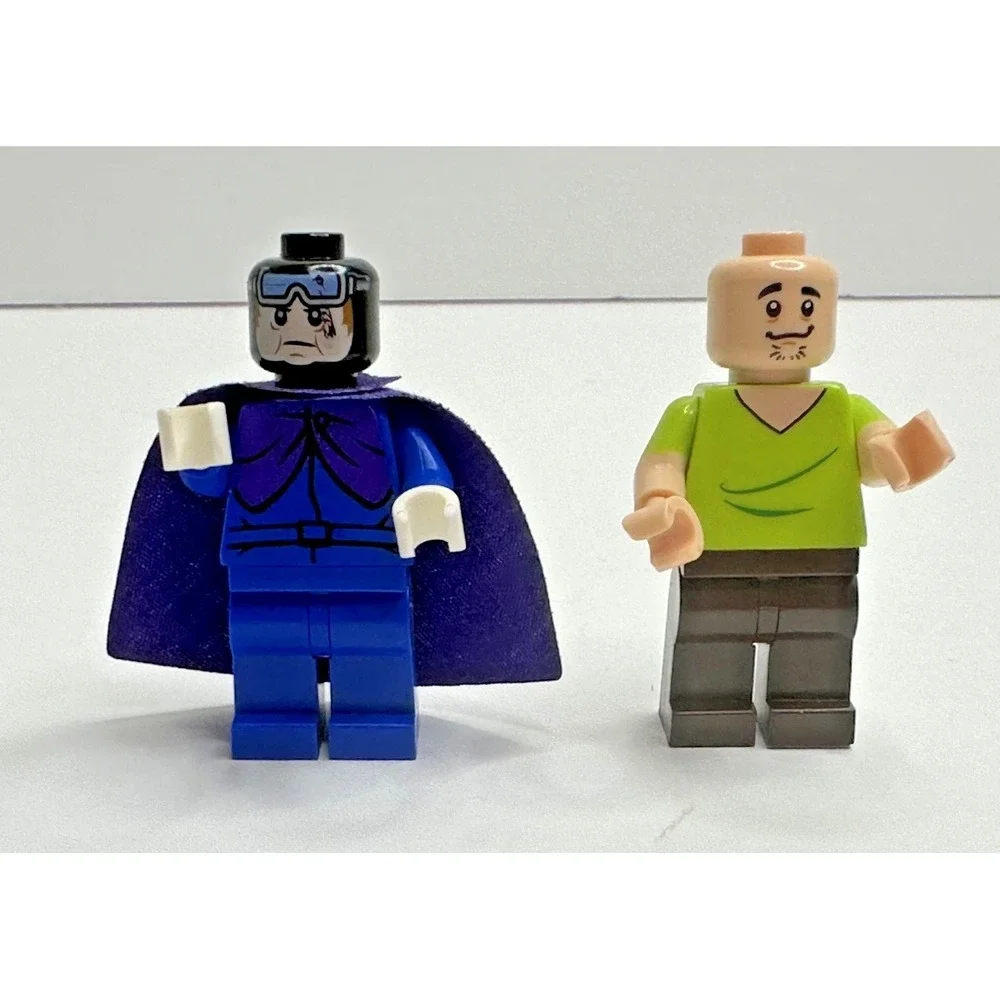 Lego Scooby Doo minifigs Headless Horseman Shaggy Set of 2 as shown